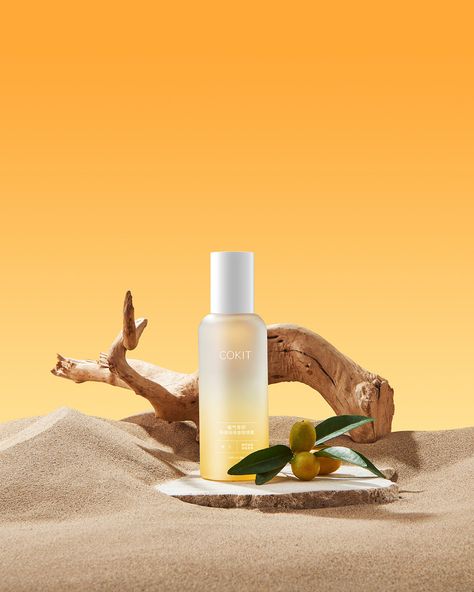 Sea Product Photography, Sand Product Photography, Natural Cosmetics Photography, Perfume Aesthetic Photography, Product Photography Nature, Skincare Aesthetic Photography, Beauty Photography Creative, Product Shoot Ideas, Aesthetic Product Photography