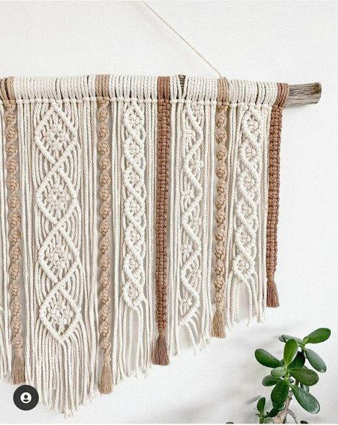 Pola Macrame, Macrame Wall Hanger, Macrame Headboard, Macrame Knots Tutorial, Yarn Wall Art, Macrame Knots Pattern, Crochet Rug Patterns, Diy Macrame Plant Hanger, Macrame Wall Hanging Diy