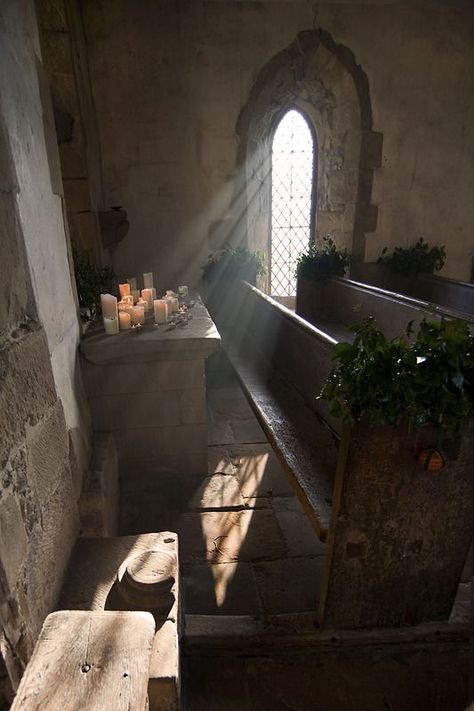 Pagan Temple Aesthetic, Haddon Hall, Church Aesthetic, Old Country Churches, Church Pictures, Country Church, Old Church, Place Of Worship, Sacred Space