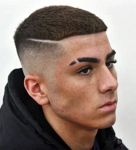 Short Crop Top with High Fade and Hard Part - Popular Haircuts For Men #menshaircuts Teen Haircuts, Young Men Haircuts, Teen Boy Haircut, High Skin Fade, Buzz Cut Hairstyles, Barbers Cut, Gents Hair Style