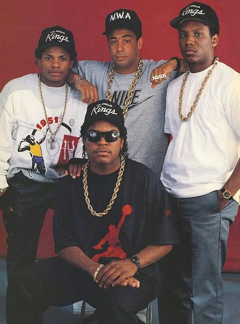 NWA 90s Rappers Aesthetic, Rappers Aesthetic, 90s Rappers, Music Hip Hop, Outta Compton, Hip Hop Classics, Eazy E, Straight Outta Compton, 90s Rap