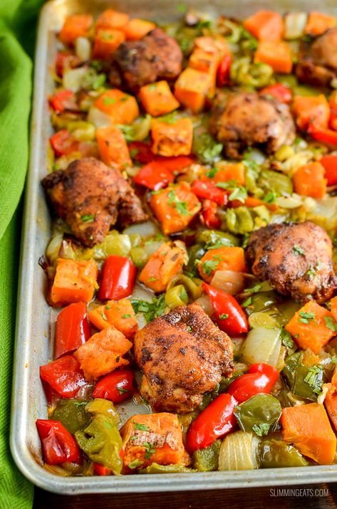 Chicken Tray Bake, Tray Bake Recipes, Moroccan Chicken, Delicious Family Meals, Roasted Sweet Potato, Tray Bake, Baked Dinner, Chicken Sweet Potato, Syn Free