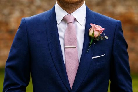 Blue Suit With Pink Tie, Blue Suit Pink Tie, Suit With Pink Tie, Navy Groomsmen Suits, Wedding Suits Men Blue, Wedding Groomsmen Attire, Groom And Groomsmen Suits, Royal Blue Suit, Mens Wedding Attire