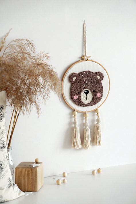 Punch Needle Pattern Bear Punch Needle Wall Hanging Decor - Etsy Latvia Nursery Punch Needle, Punch Needle Nursery, Bat Decorations On Wall, Punch Needle Wall Art, Embroidery Nursery, Punch Needle Wall Hanging, Yarn Decor, Embroidery Bear, Punch Needle Pattern