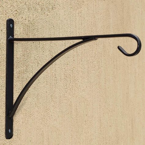 Hanging Basket Hooks Outdoor, Plant Hooks Outdoor, Landscaping Entryway, Bird Feeders Garden, Outdoor Plant Hanger, Plants Stand, Wall Plants, Metal Plant Hangers, Plant Bracket