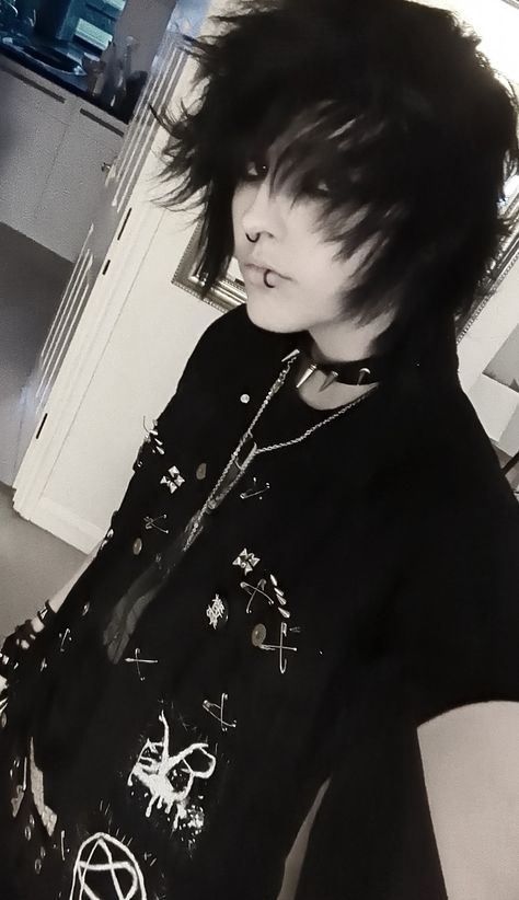 2000 Emo, Emo Haircuts, Emo Emo, Emo People, Emo Scene Hair, Scene Boys, Kei Visual, 2000s Emo