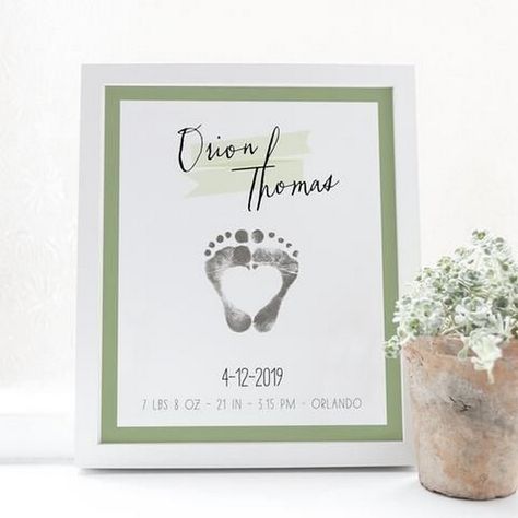 Preserving Precious Memories: Custom Newborn Stats Posters Baby Handprint Crafts, Baby Footprint Art, Footprint Keepsake, Baby Nursery Wall Art, Father Gifts, Baby Birth Stats, Baby Footprint, Baby Handprint, Modern Nursery Decor