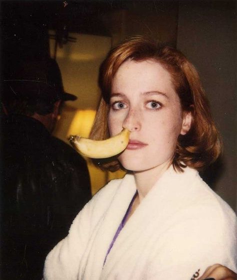 Gillie Anderson seems like a real goof ball, circa 1995 Dana Scully, The Great Escape, Rachel Mcadams, Gillian Anderson, William Kate, Sylvester Stallone, Royal Weddings, X Files, Princess Kate