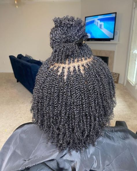 Micro Locs Vs Sister Locs, Micro Braids Hairstyles, Cute Box Braids, Sassy Haircuts, Micro Locs, Big Box Braids, Sister Locs, Natural Inspiration, Big Box Braids Hairstyles