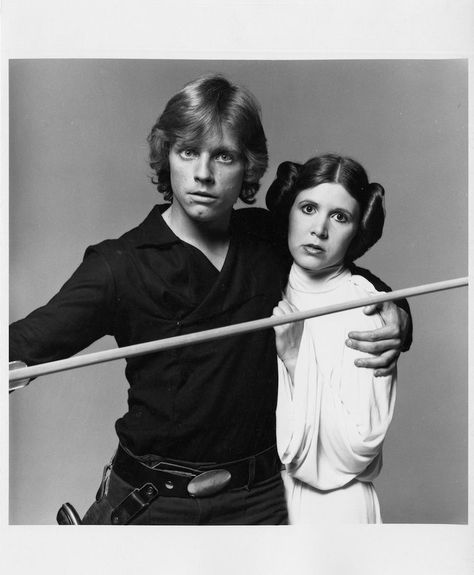 Star Wars, Mark Hamill as Luke Skywalker and Carrie Fisher as Princess Leia Organa  (1977)b| RIP Carrie Star Wars Quiz, Mark Hamill Carrie Fisher, Star Wars Original Trilogy, Carrie Fisher Princess Leia, Luke Leia, Terry O Neill, Alec Guinness, Star Wars Episode Iv, Classic Star Wars