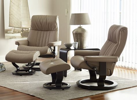 Find a recliner with a matching ottoman, and kick your feet up! #contemporary #recliner #seating #contemporaryrecliners Stressless Chair, Modern Recliner Chairs, Stressless Furniture, Stressless Recliner, Contemporary Recliners, Recliner With Ottoman, Modern Recliner, Leather Recliner Chair, Family Room Design