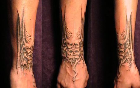 tattoo based on H.R. Giger by Kryoide Hr Giger Tattoo, Giger Tattoo, Link Tattoo, Alien Tattoos, Giger Art, H Tattoo, H.r. Giger, Movie Tattoo, Sick Tattoo