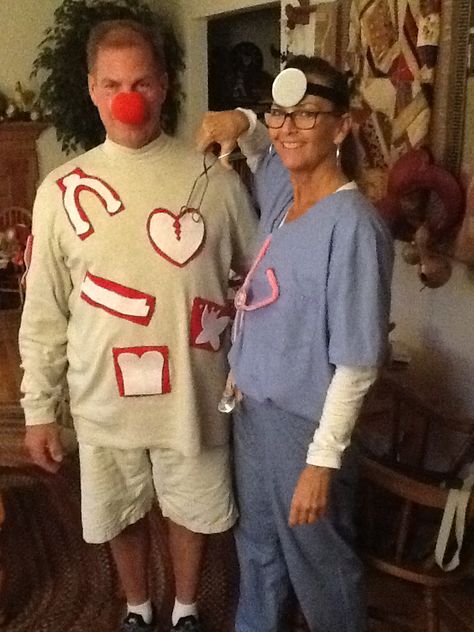 Fall Trunk Or Treat, Operation Costume, Halloween Trunk Or Treat, Halloween Costumes Easy, Food Fall, Mens Halloween, Couples Halloween Outfits, Couples Outfit, Mens Halloween Costumes