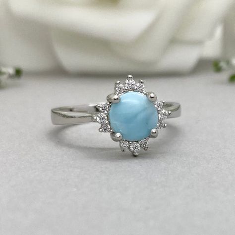 Celtic Emerald Ring, Larimar Engagement Ring, Garnet Wedding Rings, Halo Art, Wedding Rings Photos, Engagement Ring Round, Larimar Ring, Wedding Rings Round, Simulated Diamond Rings