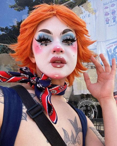 Circus Performer Makeup, Drag Inspo Outfit, Drag Clown Makeup, Clown Drag Makeup, Clown Pinup, Drag Eye Makeup, Drag Makeup Ideas, Drag Makeup Looks, Clown Drag