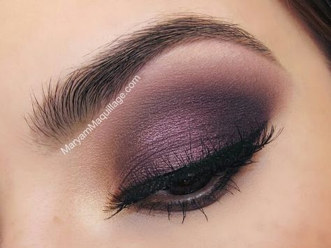 Heart Eyeshadow, Quinceanera Stuff, Purple Smokey Eye, Classic Glam, Purple Eye Makeup, Vanity Sets, Makeup Guide, Beautiful Eye, Makeup Artistry