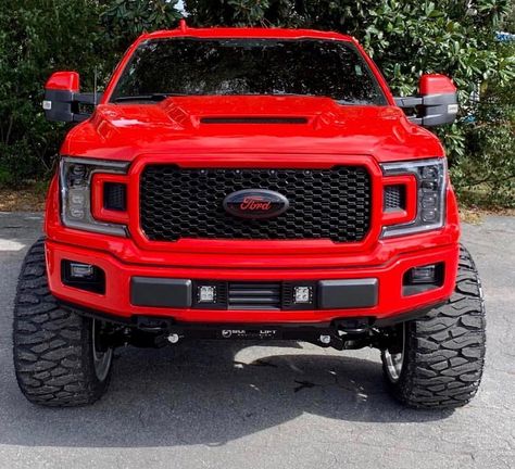 Happy #frontendfriday 🔥 . Owne F150 Mods, F250 Ford, Best Pickup Truck, Ford Trucks F150, Ranger Truck, Ford Ranger Truck, F150 Truck, Lifted Truck, Lifted Chevy Trucks