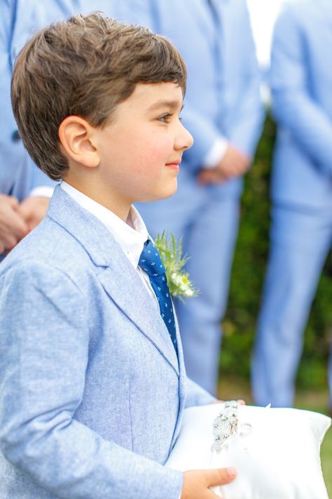 Bright-and-Airy-Maui-Wedding- Blue Groomsmen Suits, Types Of Suits, Light Blue Suit, Suit Measurements, Traditional Suit, Bearer Outfit, Ring Bearer Outfit, Maui Wedding, Biceps And Triceps