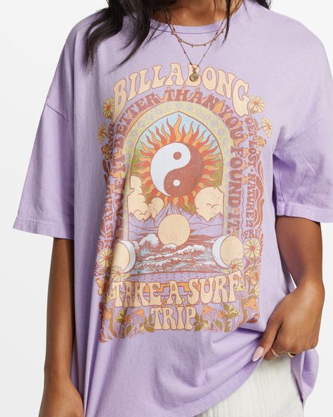 Inspire your next beach holiday with Billabong's Surf Trip T-Shirt. Oversized and effortlessly cool, this pigment-dyed women's tee is crafted of a loose-knit cotton jersey with screen-printed graphics. Featured here in the Tulip colorway.Features Fabric: Loose knit cotton jersey fabric Dye: Pigment dye Fit: Oversize fi Billabong Surf, Cool Vibes, Summer Wardrobe Essentials, Travel Tees, Kids Vacation, Billabong Women, Surf Trip, Cotton Jersey Fabric, Loose Knit