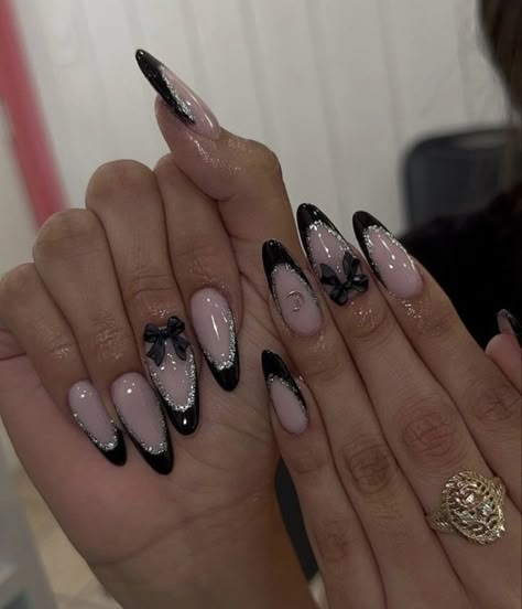 Paznokcie Hello Kitty, Latina Nails, Black And White Nail, Nails Collection, Black Acrylic Nails, Nagel Tips, Smink Inspiration, Grunge Nails, Girly Acrylic Nails