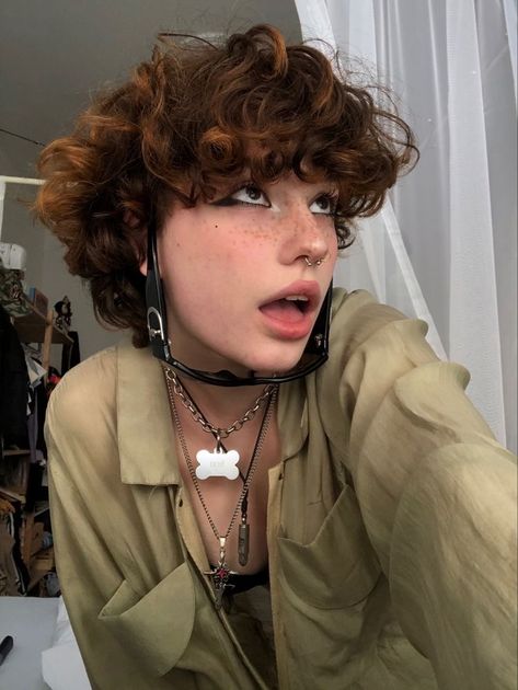 Short Fluffy Hair Girl, Non Binary Haircuts Curly, Short Fluffy Hair, Non Binary Haircuts, Fluffy Curly Hair, Haircuts Short Hair, Shot Hair, Androgynous Hair, Short Grunge Hair