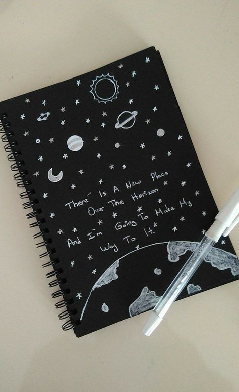 Black Notebook Aesthetic, Black Journal Aesthetic, File Decoration Ideas, Diy Photo Book, Bff Gifts Diy, Personalised Gifts Diy, Black Paper Drawing, Birthday Gifts For Boyfriend Diy, Diy Journal Books