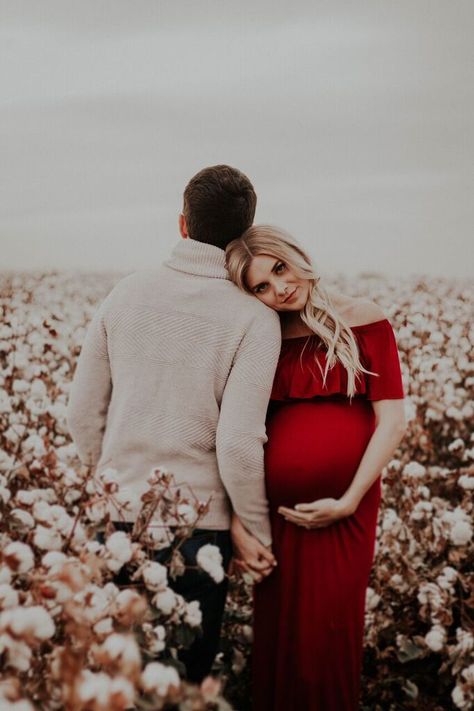 Pregnant Poses For Pictures, October Maternity Shoot Ideas, Matching Maternity Outfits Photo Shoot, Maternity Photo Shoots Ideas, Pregnant Photoshoot Poses, Pregnant Outdoor Photography, Maternity Photography Cloudy Day, Couples Maternity Shoot Outside, Scenic Maternity Photography