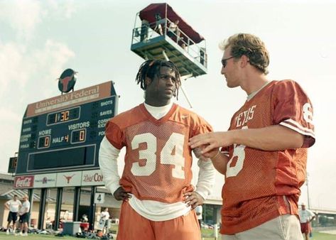 Ut Football, Ricky Williams, Texas Longhorns Football, Longhorns Football, Football College, Texas Football, 90s Sports, American Life, Matthew Mcconaughey