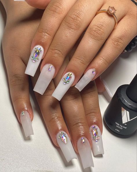 Matte nails Beauty Business, Matte Nails, Nail Tech, White Nails, Do More, Nail Inspo, Acrylic Nails, Nail Designs, Nail Art