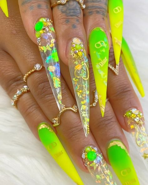 Green Nails Designs, Miranda Richardson, Stilleto Nails Designs, Neon Green Nails, Nail Academy, Long Acrylic Nail Designs, Green Nail Designs, Cute Toe Nails, Nails Design With Rhinestones