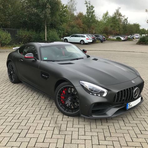 Mercedes Sports Car, Luxury Cars Audi, Bmw Scrambler, Benz Cars, Dream Cars Mercedes, Lux Cars, Amg Gt, Mercedes Benz Cars, Benz Car