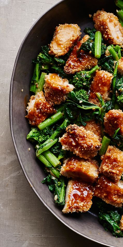 Garlic Sesame Broccoli Rabe with Panko Crusted Chicken Chicken With Broccoli Rabe, Chicken And Broccoli Rabe Recipes, Broccoli Rabe Sandwich, Chicken Tahini, Low Carb Day, Sesame Broccoli, Panko Crusted Chicken, Car Bugatti, Pic Video