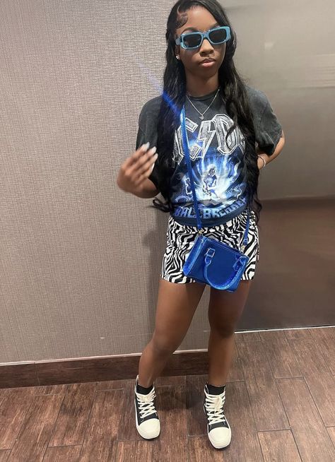 Zebra Print Shorts Outfit Black Women, Zebra Shorts Outfit Black Women, Zebra Skirt Outfit Black Women, Zebra Print Skirt Outfit Black Women, Zebra Print Skirt Outfit, Zebra Skirt Outfit Ideas, Zebra Skirt Outfit, Skirt Outfit Black Women, Print Skirt Outfit