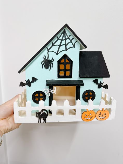 Halloween crafts, halloween crafts for kids, cute haunted house, fun haunted house, diy halloween decor Box Haunted House Cardboard, Haunted Birdhouse Diy, Kids Haunted House Ideas Diy, Haunted House Craft Ideas, Halloween Cardboard Crafts, Haunted House Crafts For Kids, Dollarama Crafts, Paper Haunted House, Skin Care Face Masks