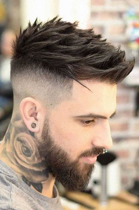 Trending Fade Haircuts for Men 2023: Stay Ahead of the Style Game Boys Hairstyle, Beard Haircut, Gents Hair Style, Mens Hairstyles Medium, Mens Hairstyles Thick Hair, Hairstyle Fashion, Cool Short Hairstyles, Men Haircut Styles, Cool Hairstyles For Men