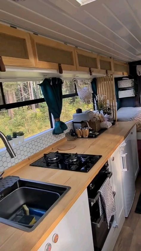 Bus Build, Yellow Kitchen Cabinets, In The Bus, Motorhome Interior, Camper Interior Design, Tenda Camping, Tiny Living Space, Bus Living, Kombi Home