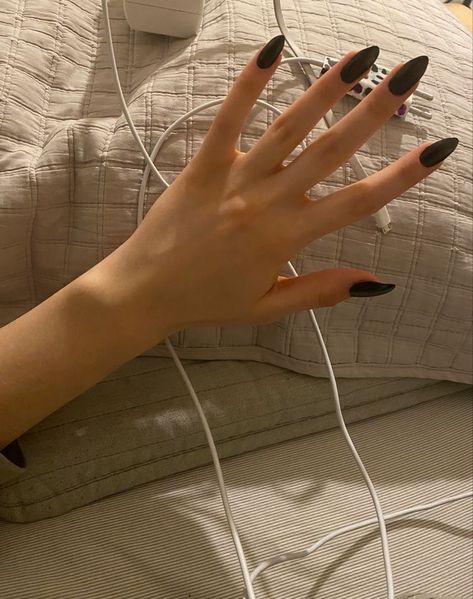 Nails almond nails black nails fake nails Nail Inspo Almond Black, Hand Claims For Dr, Aesthetic Hair Black, Hand Claims, Hand Claim, Black Nails Aesthetic, Nail Inspo Almond, Denki Kaminari, Nails Aesthetic