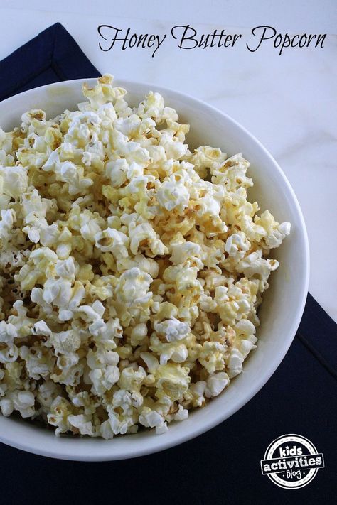 honey butter popcorn Honey Popcorn, Popcorn Recipes Easy, Popcorn Snacks, Popcorn Recipe, Popcorn Seasoning, Butter Popcorn, Flavored Popcorn, Gourmet Popcorn, Popcorn Recipes