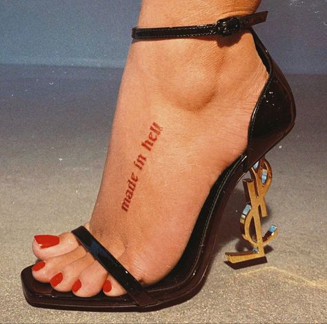 Tattoo Bein Frau, Foot Tattoos For Women, Red Ink Tattoos, Red Tattoos, Ysl Heels, Stylist Tattoos, Discreet Tattoos, Dainty Tattoos, Tattoo Life