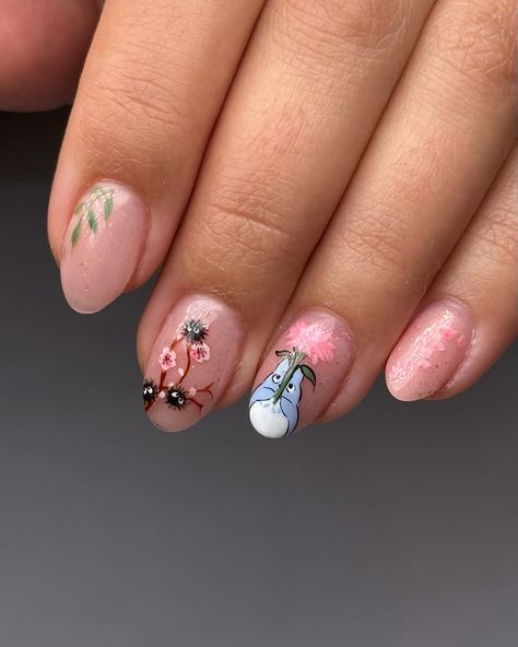 Okay so Jennifer left for her holiday in Japan today! She usually gets cute little flowers or something for her nails, and much to my surprise when she showed me her inspo this time it was all characters!! She had gone down an absolute rabbit hole and had just confused herself even more 🤣 so I had a look at what all she he pictures had in common and then asked what her favourite characters were! She was torn between Winnie the Pooh and Totoro, but I was like why choose?! You’re going to Di... Totoro Nails, Winnie The Pooh Nails, Pooh Nails, Japan Nails, Character Themes, Japan Nail, Girly Acrylic, Girly Acrylic Nails, Inspired Nails