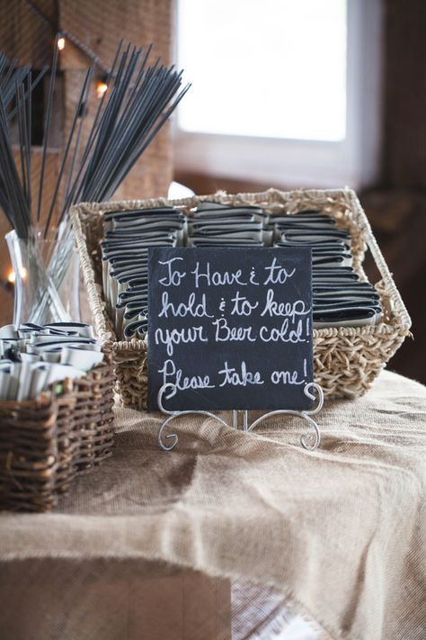 Koozie favor sign /// Photo by Taylor Whitham Photography via Project Wedding Koozie Favor Sign, Wedding Favors Display, Koozie Display, Favor Display, Koozie Wedding Favors, Trendy Wedding Favors, Wedding Favours Sign, Wedding Koozies, Sparkler Send Off