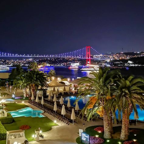 Ciragan Palace Kempinski Istanbul Kempinski Istanbul, Kempinski Hotel, Istanbul Hotels, Luxury Boutique Hotel, Night View, Tourist Places, Luxury Hotels, City Aesthetic, Istanbul Turkey