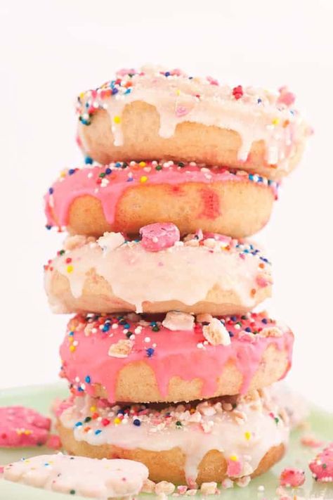 15+ Circus Animal Cookie Recipes Animal Cookies Recipe, Frosted Cookies, Circus Animal Cookie, Animal Cookie, Doughnut Recipe, Delicious Donuts, Animal Cookies, Donut Recipes, Sweets Desserts