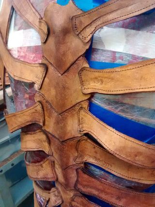 Skeleton Armor, Leather Working Projects, Cosplay Armor, Larp Costume, Real Bodies, Leather Armor, Leather Mask, Leather Stamps, Leather Dye