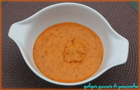 Sauce au chorizo https://www.quelquesgrammesdegourmandise.com/sauce-au-chorizo/ Sauce Chorizo, Summer Recipes, Peanut Butter, Condiments, Sauce, Ice Cream, Cream, Thermomix