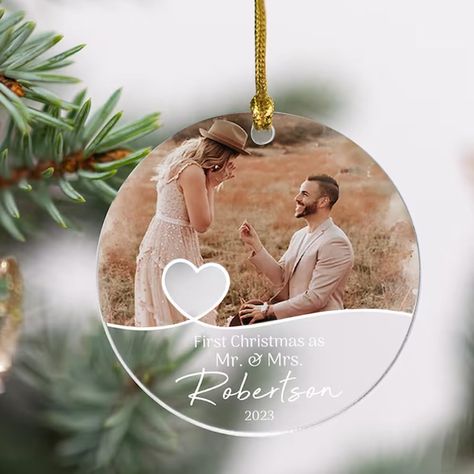 Christmas Ornaments Couples, First Married Christmas Ornament, Bride Gift From Groom, First Married Christmas, Married Christmas Ornament, Wedding Gifts For Couple, First Christmas Married Ornament, Picture Frame Ornaments, Our First Christmas Ornament