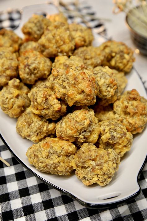 Sausage Balls are a classic appetizer for holiday parties and they are so easy to make. This recipe is made without Bisquick for a quick and easy bite that everyone loves. Sausage Balls Without Bisquick Or Flour, Bisquick From Scratch, Sausage And Bisquick Balls, Recipe For Sausage Balls, 4 Ingredient Sausage Balls, Sausage Balls With Self Rising Flour, Sausage Ball Recipe Bisquick, Classic Sausage Balls, Sausage Balls Bisquick Easy