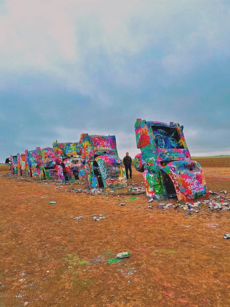 Route66 is a great route to travel a lot of amazing things like the Cadillac Ranch in Amarillo Texas. Cadillac Ranch Texas, Texas Roadhouse Aesthetic, Atx Aesthetic, Route 66 Aesthetic, Austin Vibes, Texas Aesthetic, Dallas World Aquarium, Thea Stilton, 2023 Moodboard