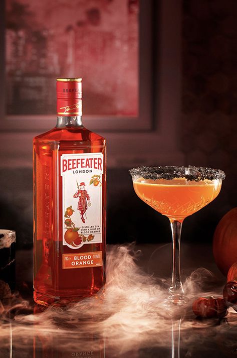 A striking drink that’s easy to make. This Halloween-inspired gin margarita uses blood orange and a hit of hot sauce for a zingy take on the classic cocktail. You can pick up black-salt online for this intriguing garnish… Halloween Gin Cocktails, Gin Margarita, Beefeater Gin, Beefeater London, Tabasco Sauce, Black Salt, Halloween Cocktails, Cocktail Ingredients, Agave Syrup