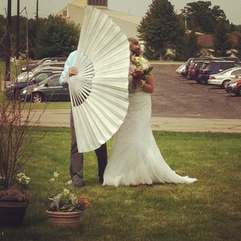 Giant fan to hide bride. Outdoor wedding. Walking down the isle. Hiding Bride At Outdoor Wedding, Large Fan, I Do Bbq, Giants Fans, Wedding Fans, A Perfect Day, Wedding Bells, Perfect Wedding, Outdoor Wedding